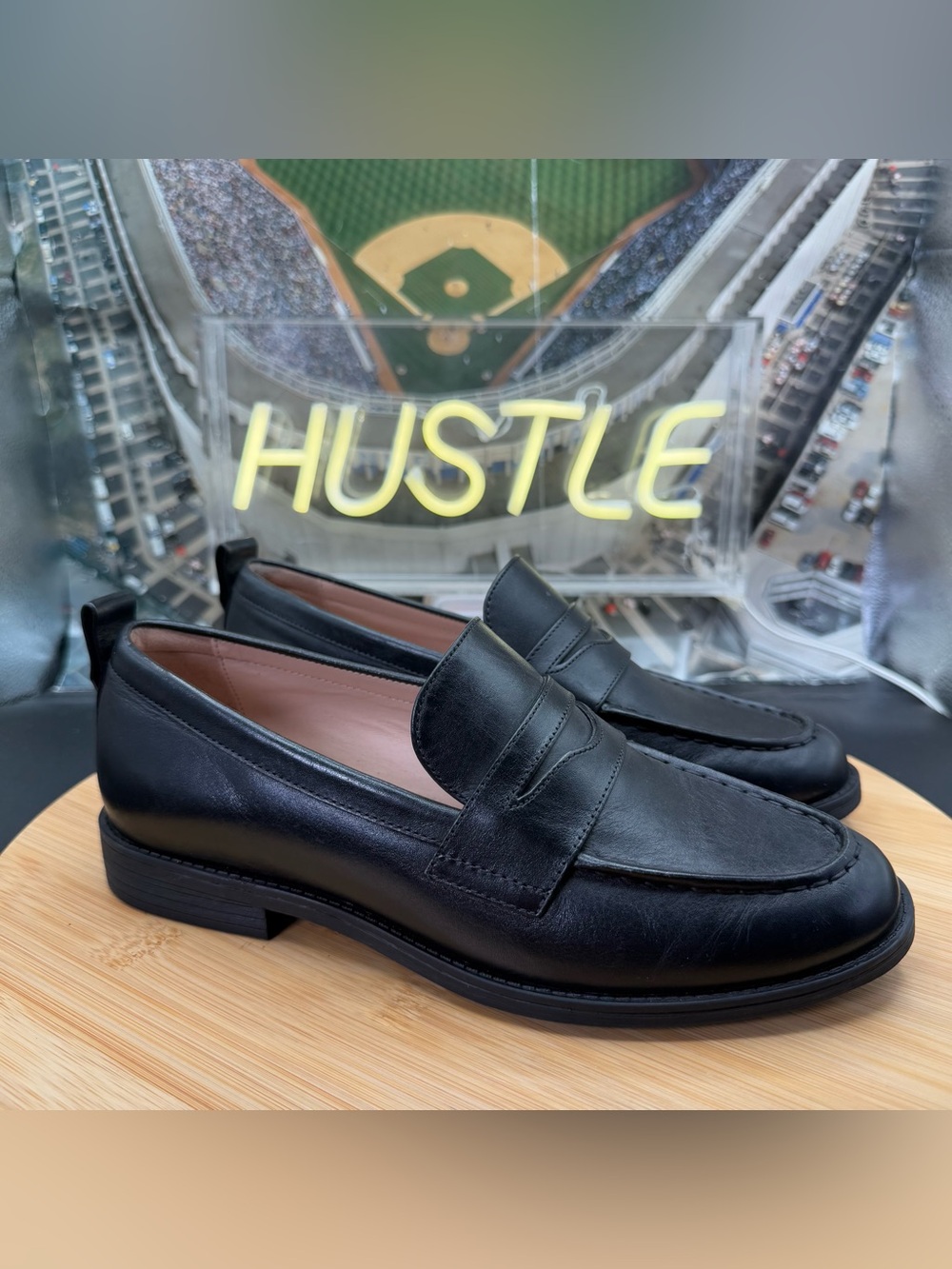 Cole Haan Black Leather Penny Loafers Women’s Sz 6B